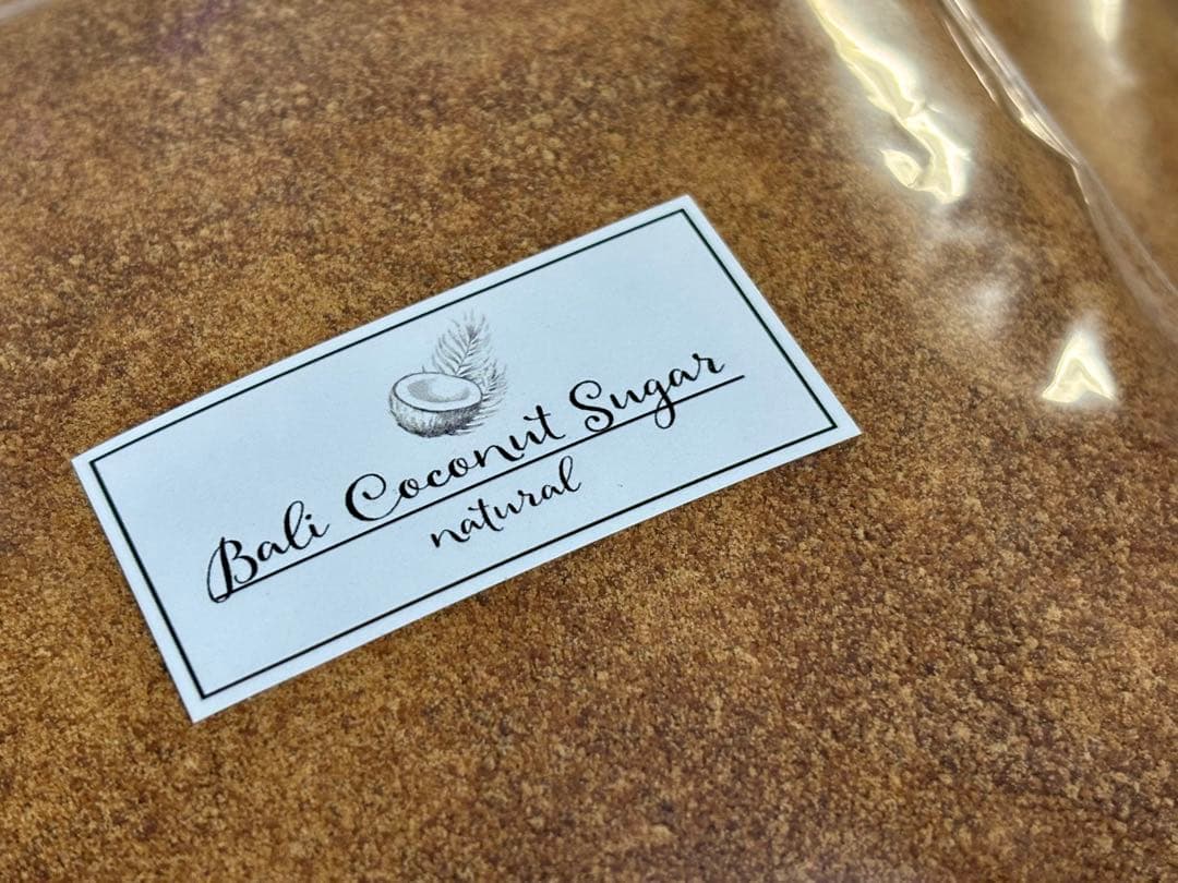 針なしミツバチの蜂蜜3本、ココナッツシュガー650g、ココナッツオイル600ml