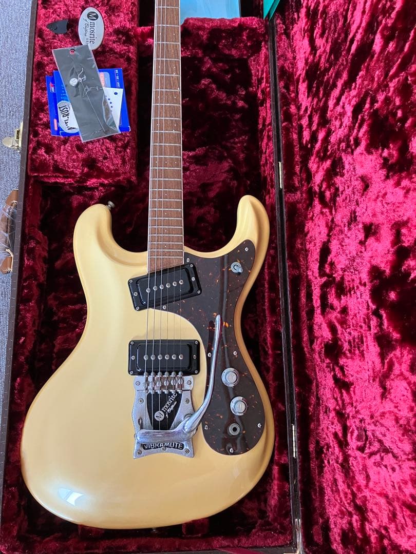 Mosrite モズライトUSA フィルモア製64後期モデル