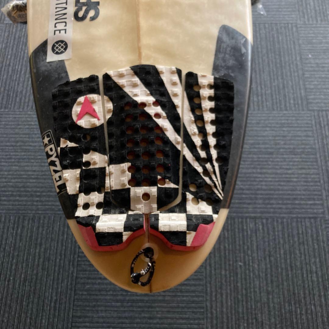 【John John Florence使用ボード 送料込に変更可】PYZEL6'