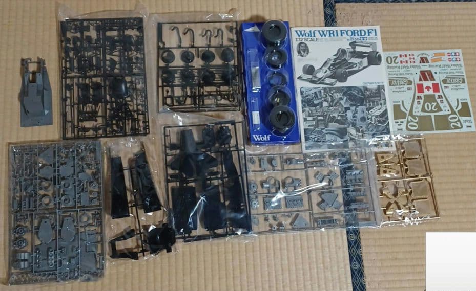 タミヤ　1/12 プラモデル　ウルフWR-1 フォードF1 FORD