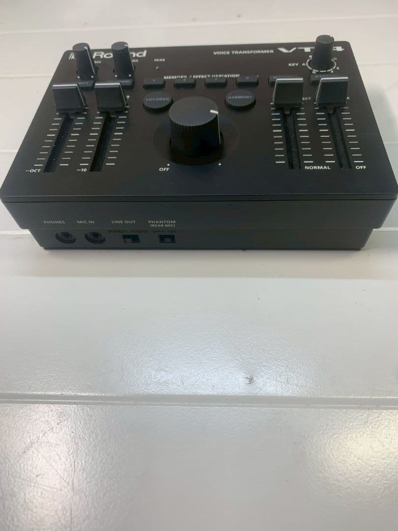 Roland / ローランド ボイストランスフォーマー VT-4