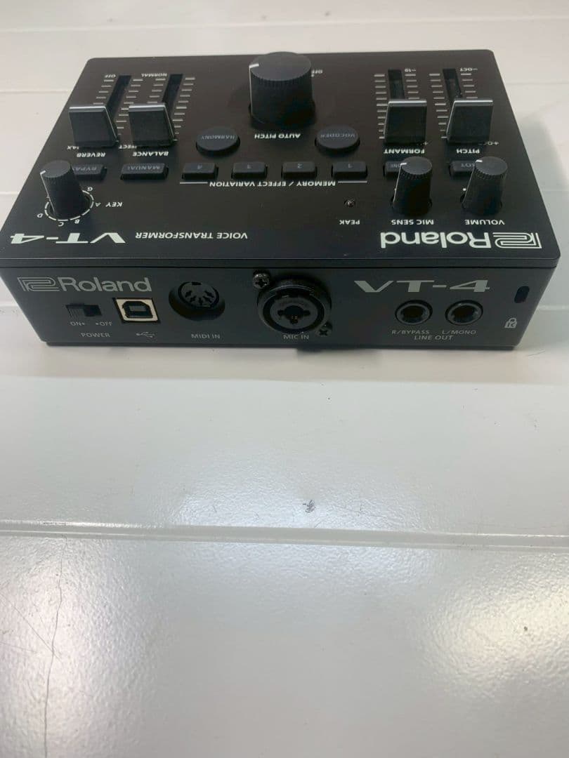 Roland / ローランド ボイストランスフォーマー VT-4