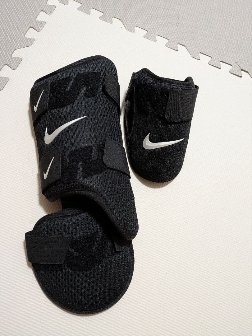 Nike ブラック エルボーガード フリーサイズ