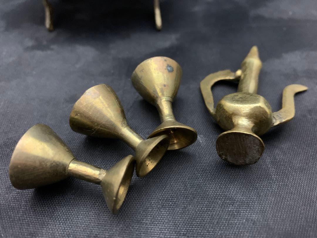 アンティーク　真鍮　ミニチュア　テーブル　チェア　ゴブレット　ポット　まとめ売