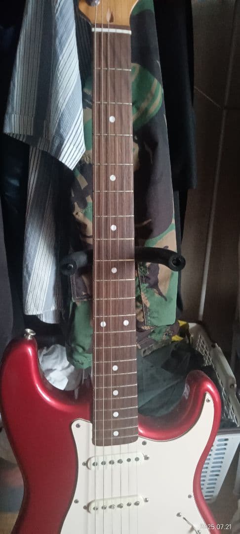 マーメイド Squier　Stratocaster　スクワイヤー