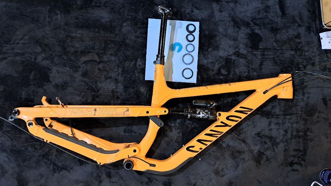 【引き取り限定】canyon spectral 24年モデル 29インチ