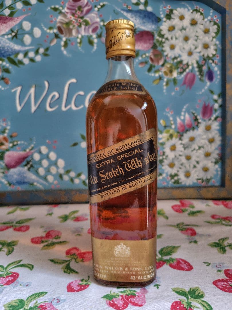 未開封　ジョニーウォーカー ブラック　金キャップ 白紋章　黒ラベル　古酒　希少