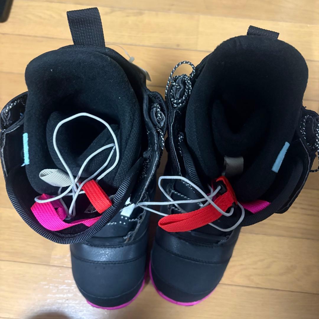 新品タグ付 BURTON バートン ミントブーツ 24cm Speed Zone