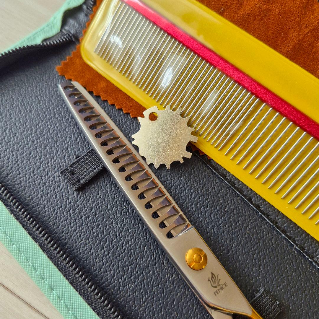 新品★フェニーチェ トリミング用セニングシザー&超軽量トリミングコーム