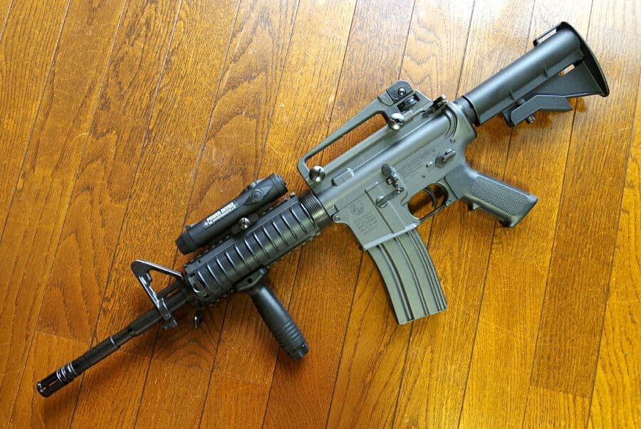 コルト M4A1 リスバージョン