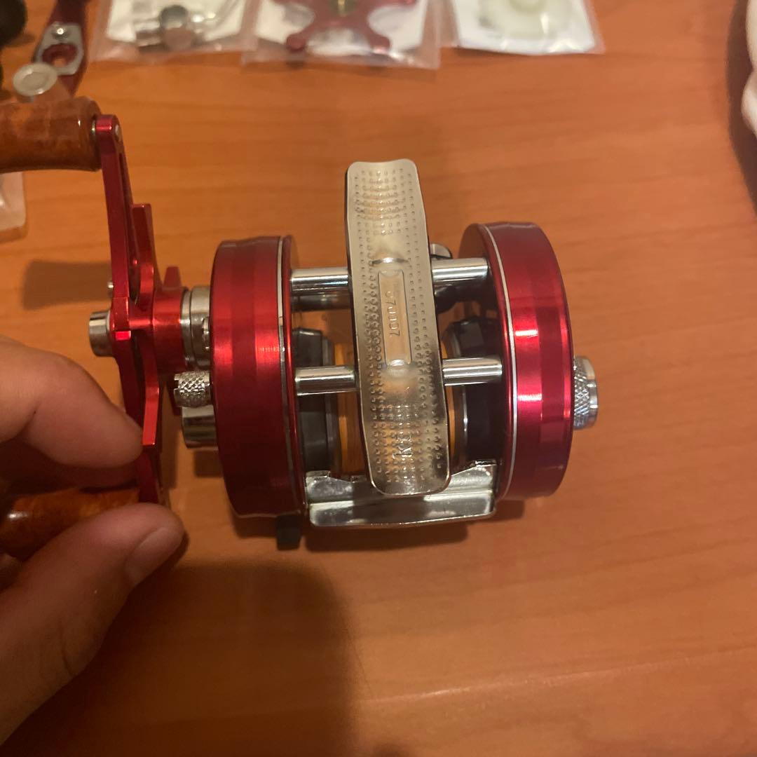 ABU Ambassadeur 2500cベイトリール