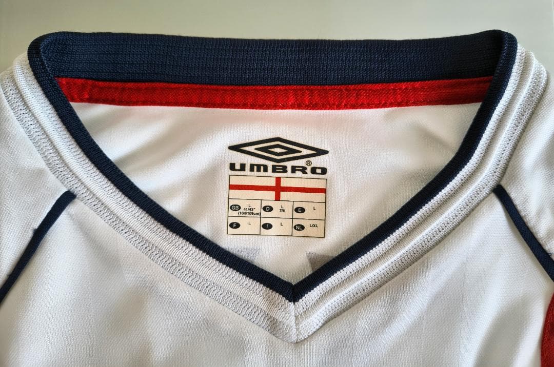 【正規品】中古良品 Umbro イングランド代表 ベッカム 7 長袖 Lサイズ