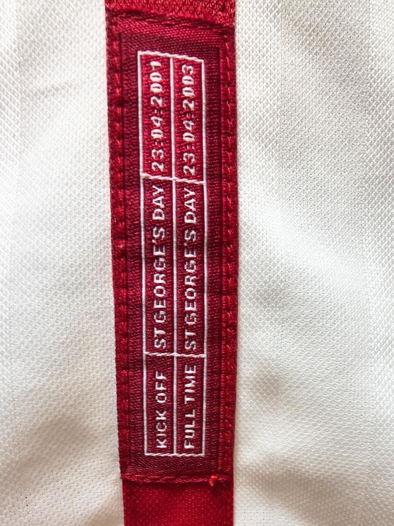 【正規品】中古良品 Umbro イングランド代表 ベッカム 7 長袖 Lサイズ