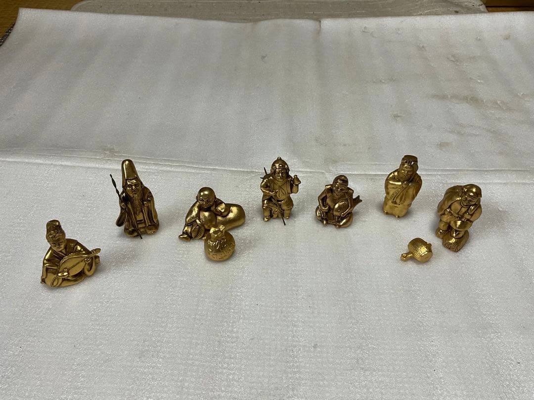 鉄製・七福神。総重量／1.7kg【ケース無し、重量がございます】。