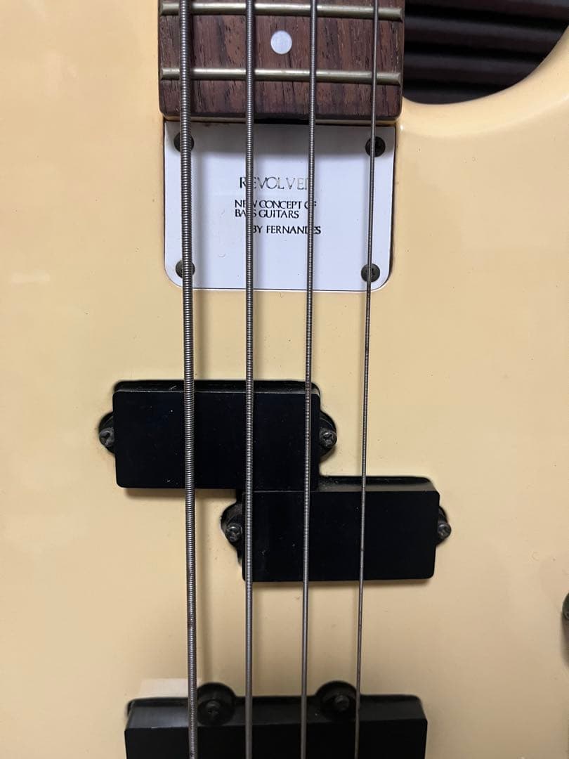 FERNANDES エレキベース イエロー