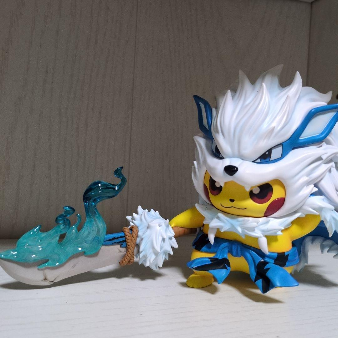 ポケモンフィギュア　限定商品　ピカチュウ　コスプレ