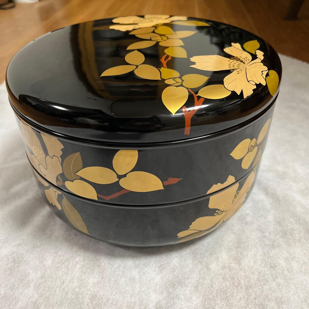 漆器のアソベ 木箱付き 山茶花蒔絵丸重