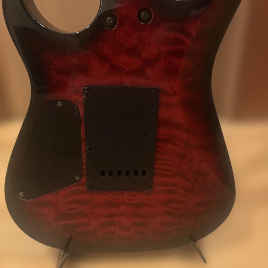 FERNANDES エレキギター ストラトシェイプ（SSH）トレモロアーム付