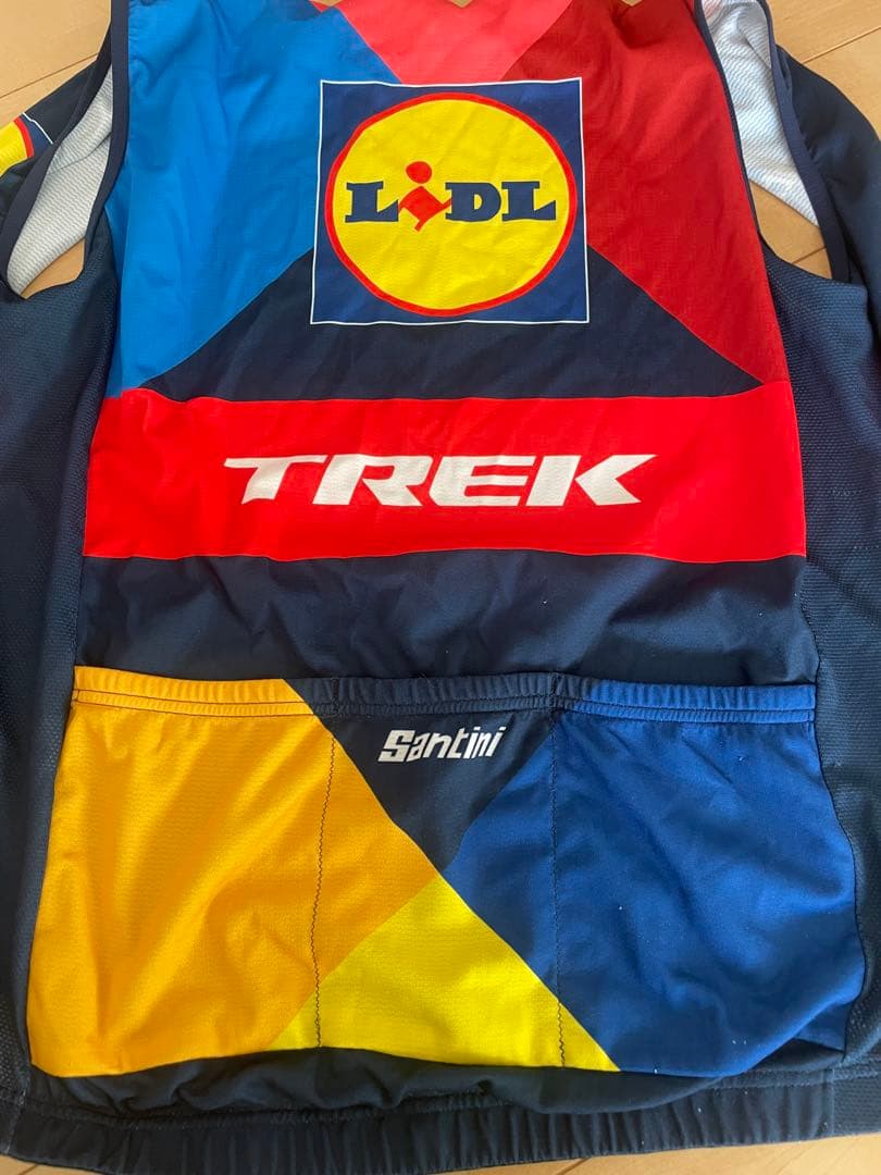 やー Santini TREK サイクルジャージ Mサイズ