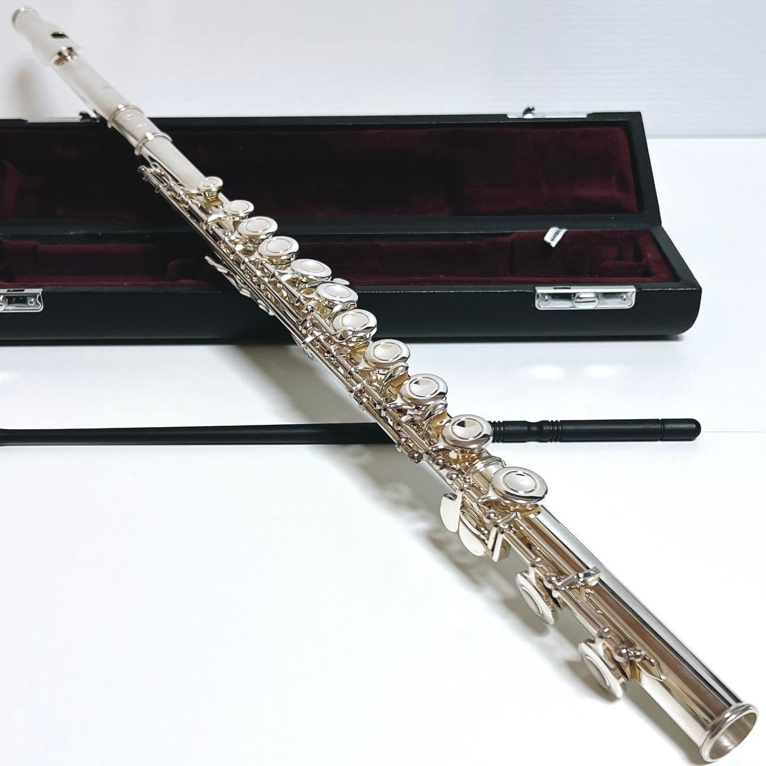【極美品】YAMAHA ヤマハ フルート　YFL211 YFL-211鏡面仕上げ