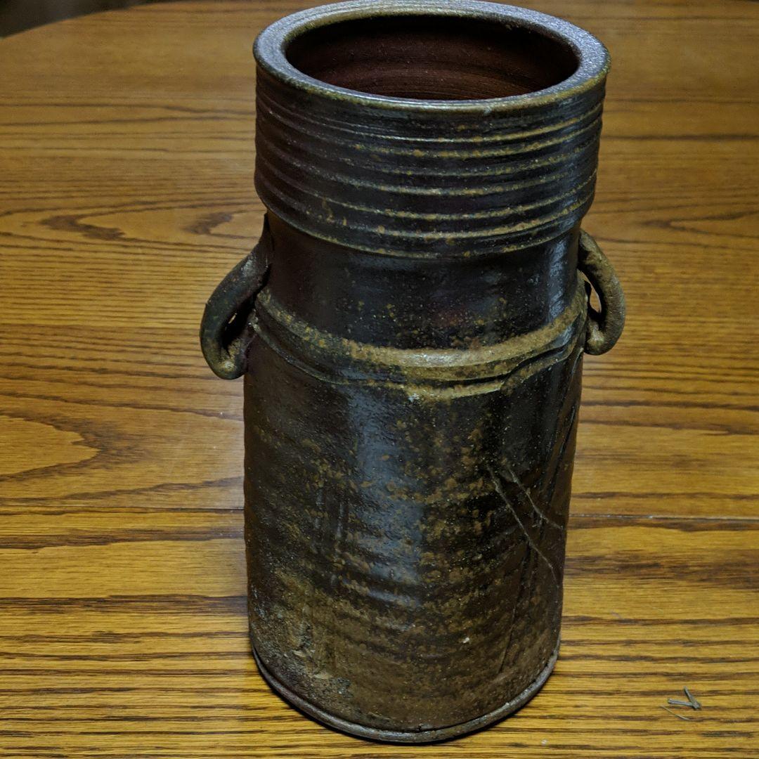 備前焼　丸山窯陶主　吉延美山　作　花入れ