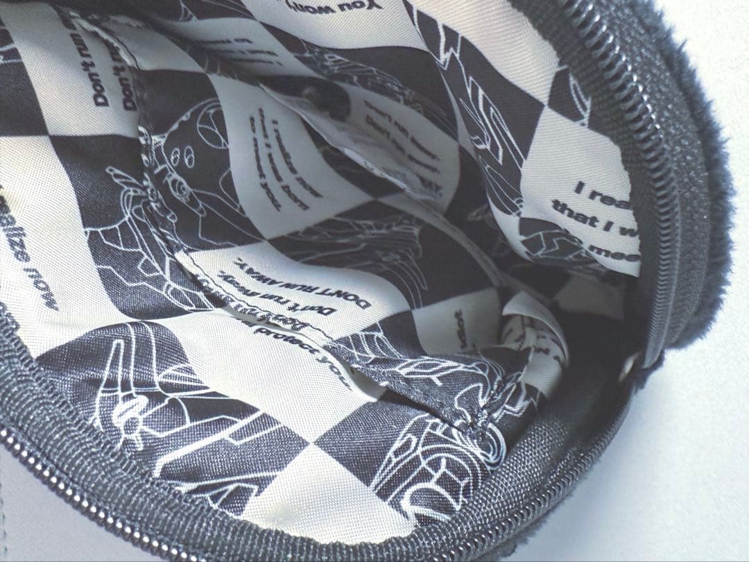 メゾンドフルール エヴァンゲリオン エヴァ 第四使徒ティッシュポーチ 未使用