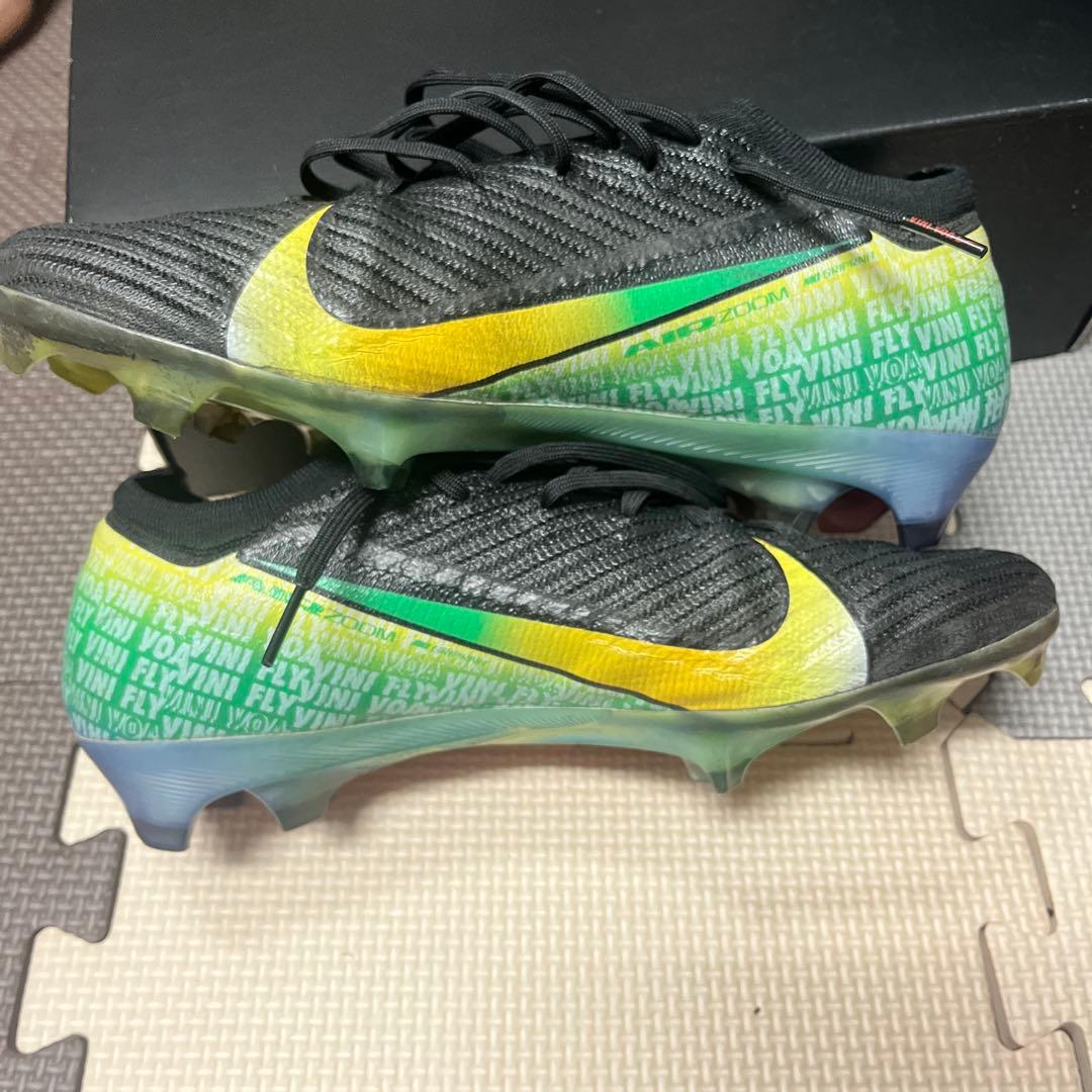 ナイキマーキュリアルヴェイパー16 vini Jr.