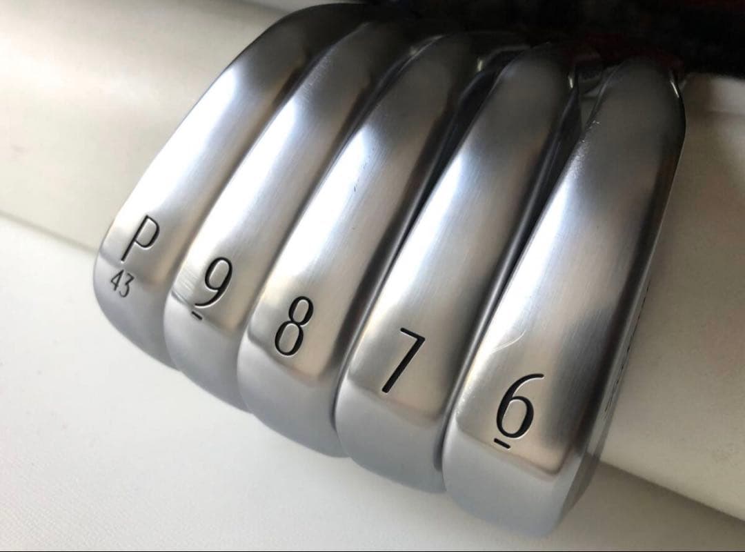 2025年モデル タイトリストT250アイアン 5本セット(P〜6番)