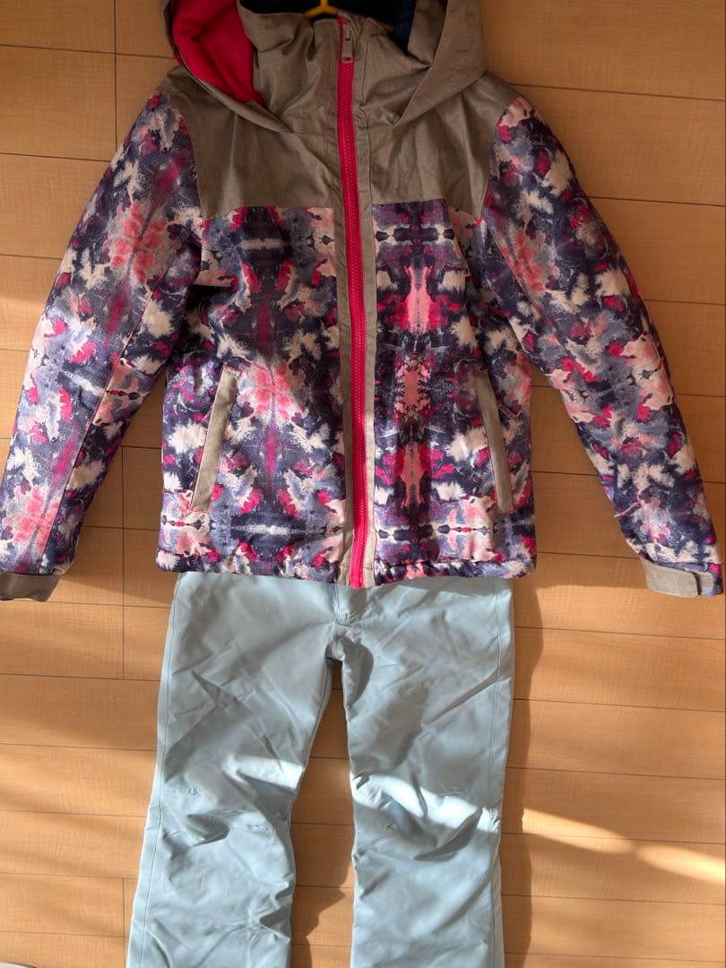 ROXYスノーボードウェアセット 10MM (約130〜140)