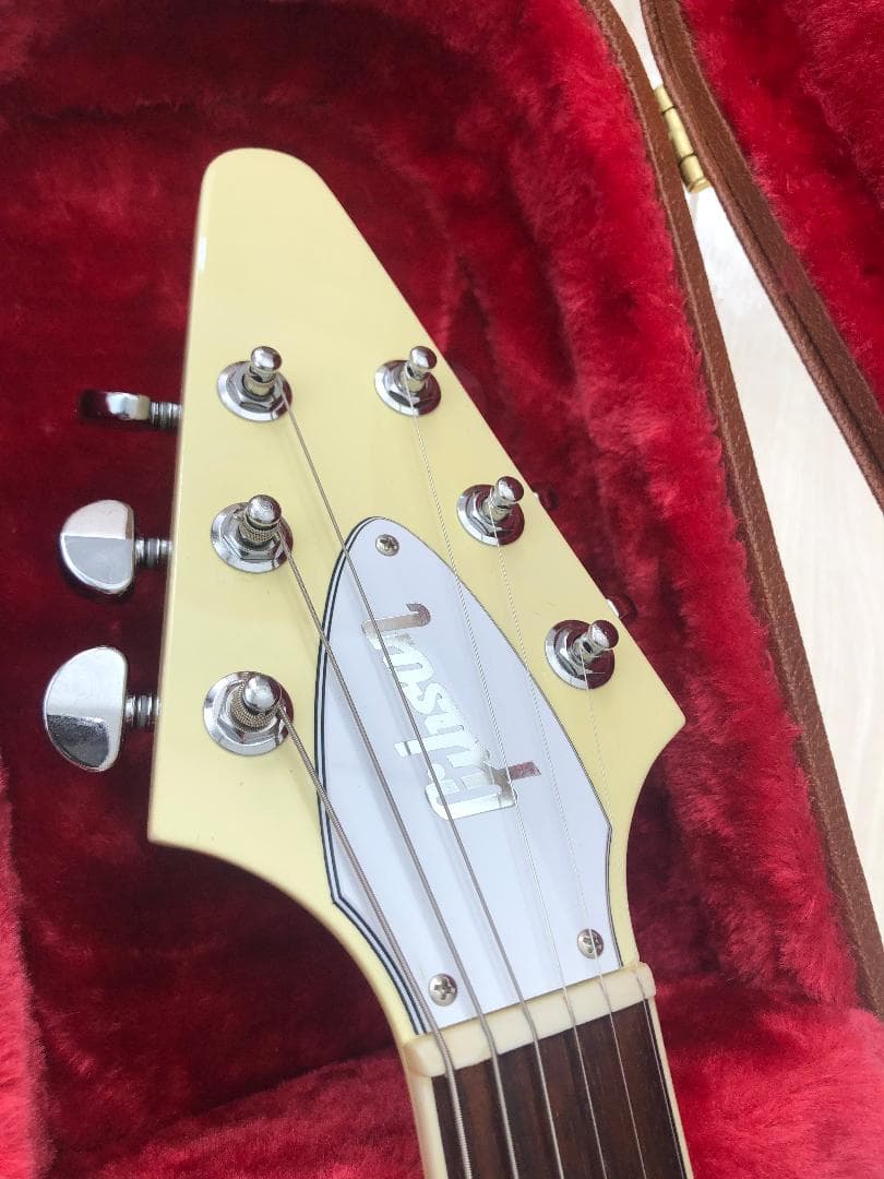 Gibson Flying V white ギブソン　フライングV 白