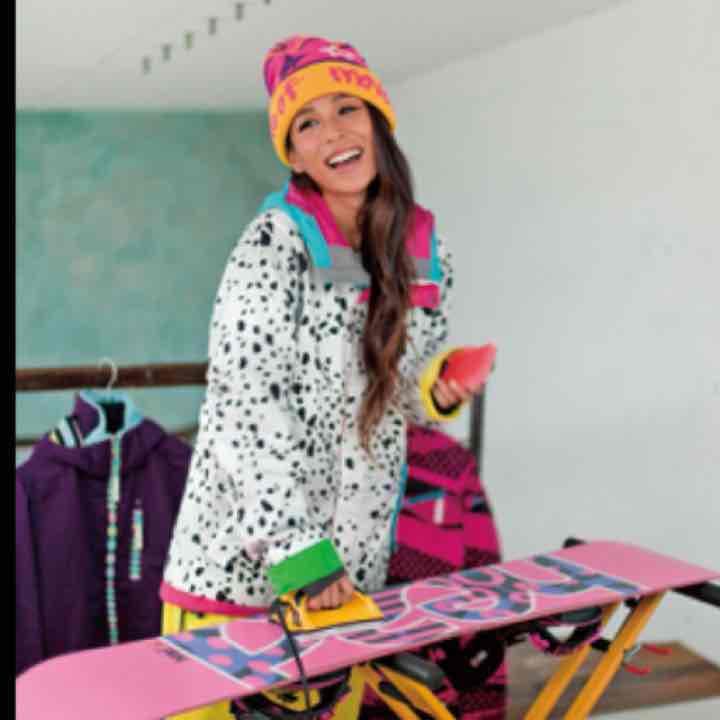 エスティボ  スノボ  ウェア  コメントで1900円引き