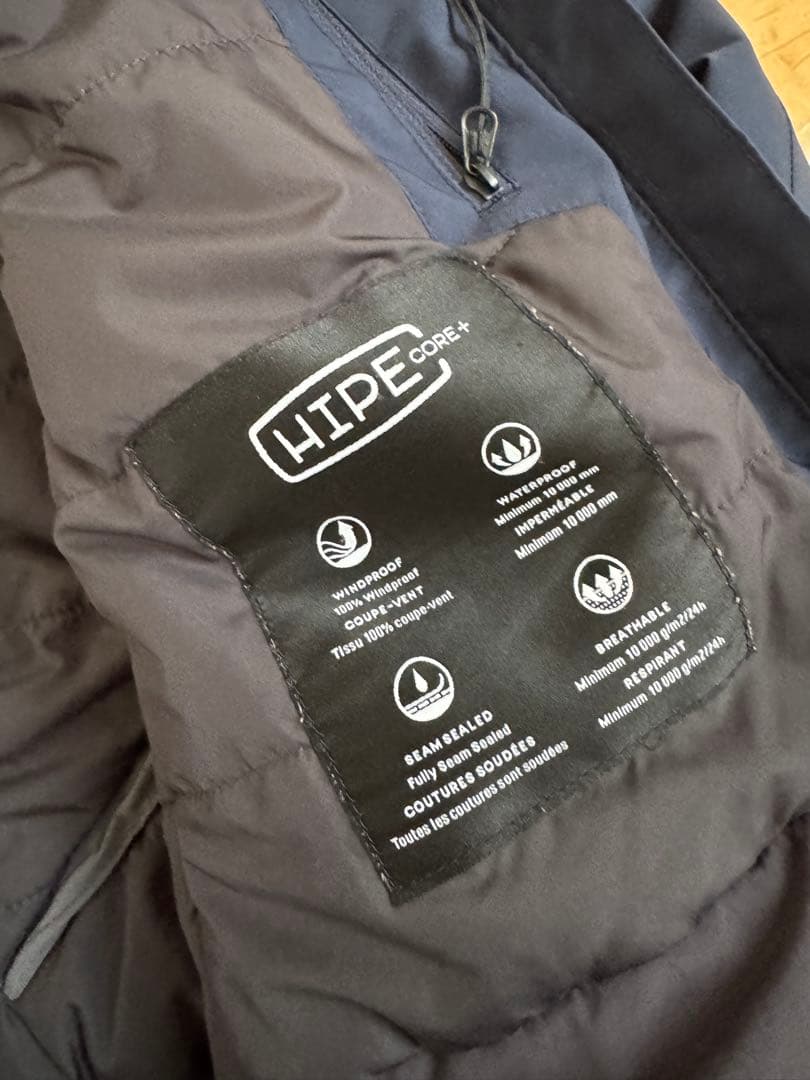 ピークパフォーマンス マルーンジャケット 中綿入り