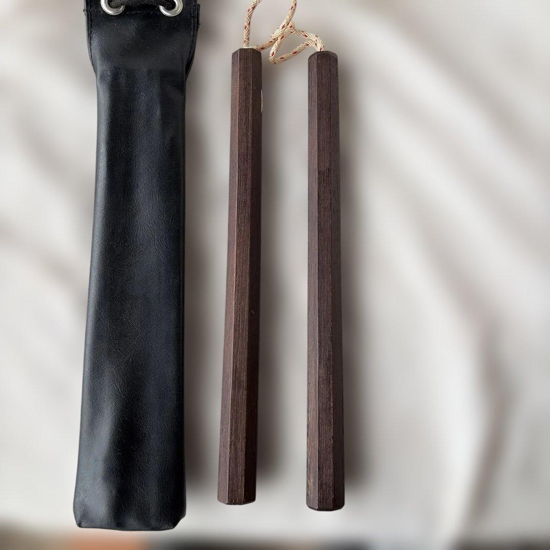 木製 武道用 ヌンチャク　 牛革専用ケース付き