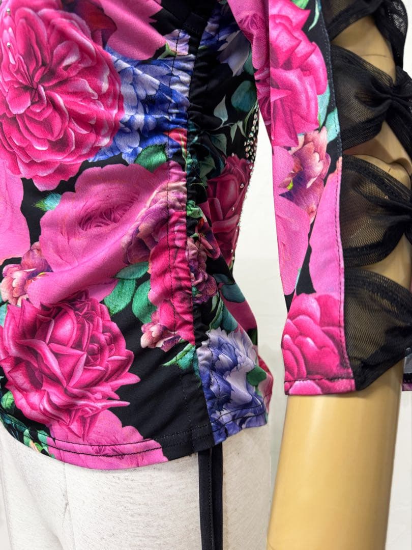 【ラインストーン輝く】新品　ピンク系　花柄プリント社交ダンスカットソーｒ301