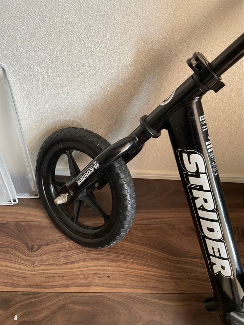 STRIDER バランスバイク ブラック 12インチ