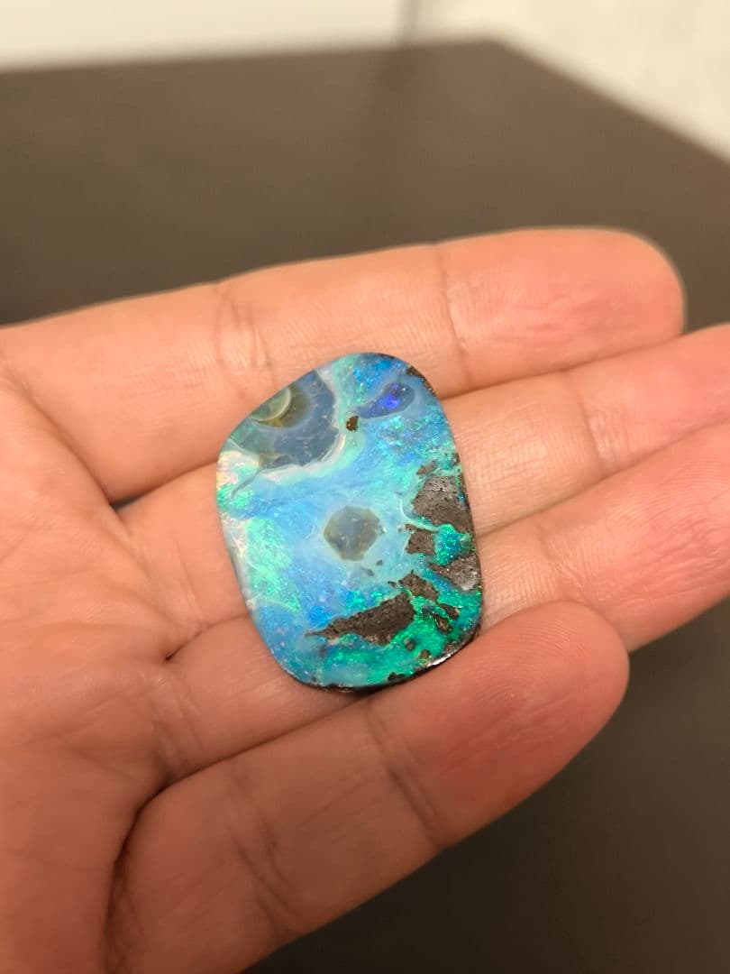 ボルダー ウォーター オパール オーストラリア