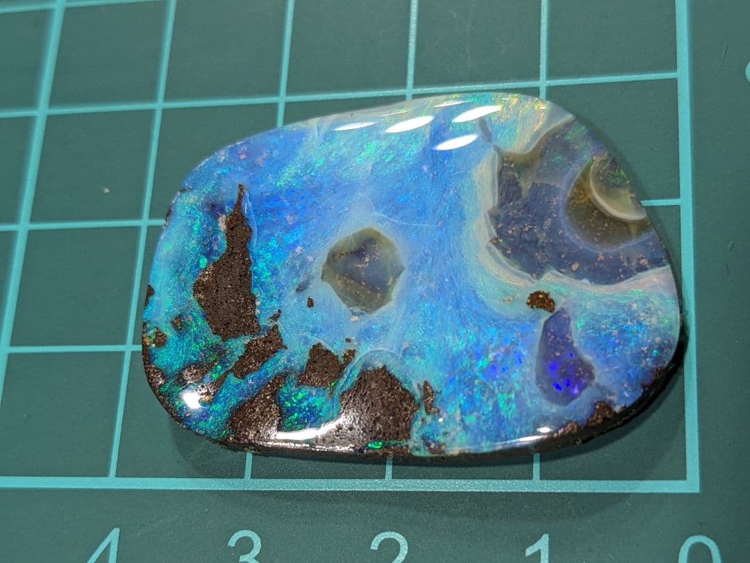 ボルダー ウォーター オパール オーストラリア