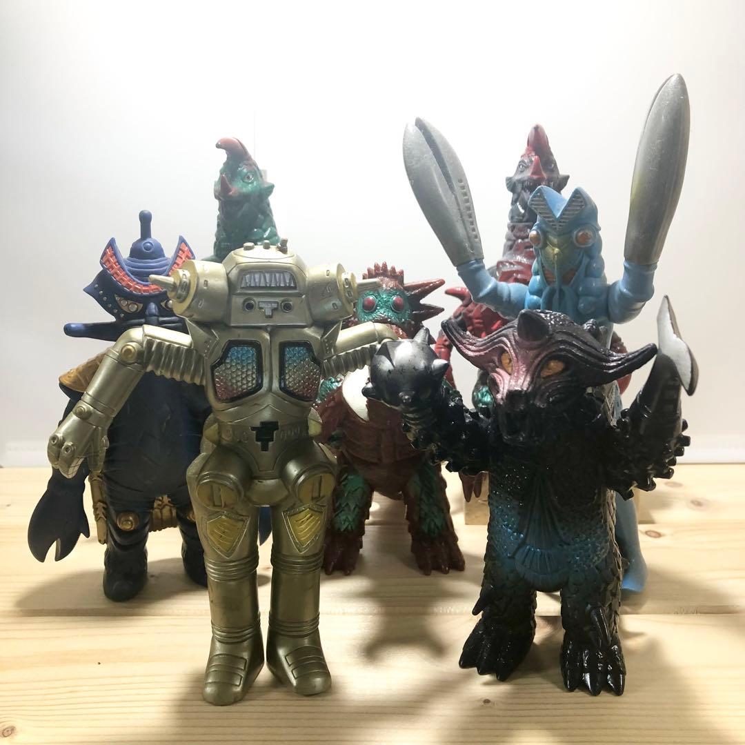 ウルトラマン　グッズ63点まとめ売り　怪獣　ソフビ 等