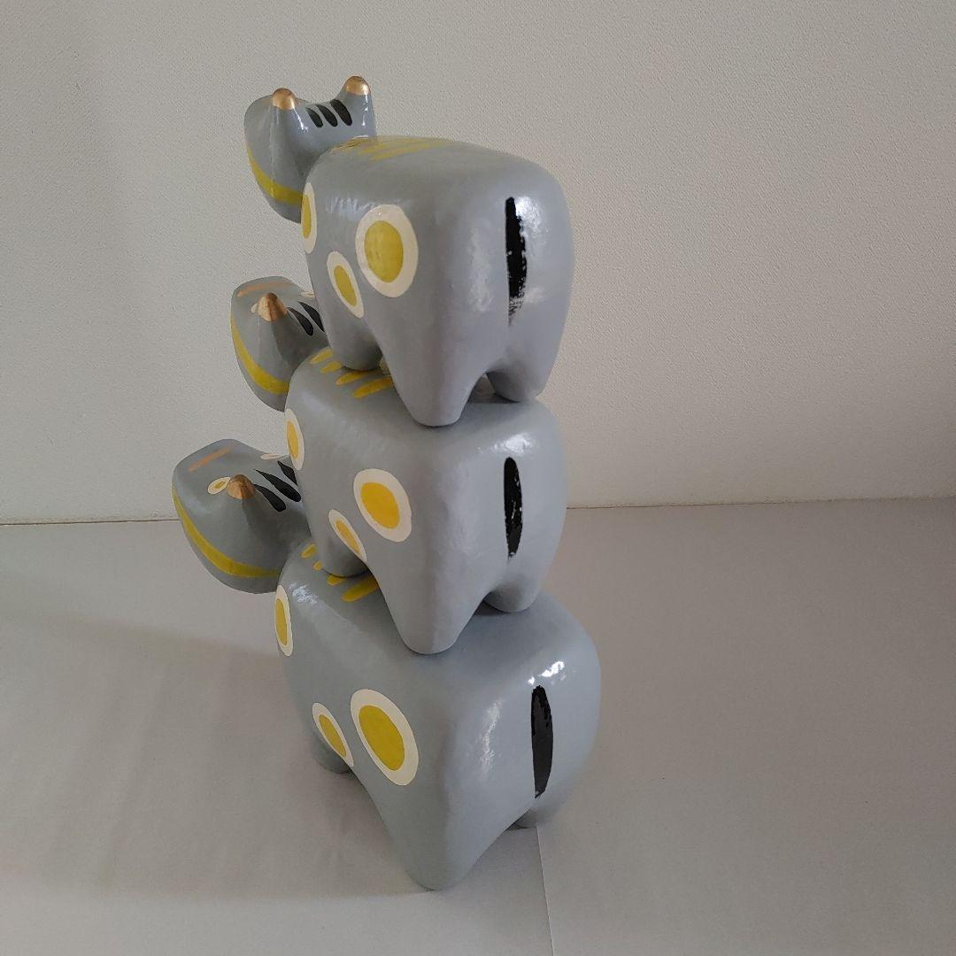 野沢民芸　グレべこ　　　赤べこ　グレー