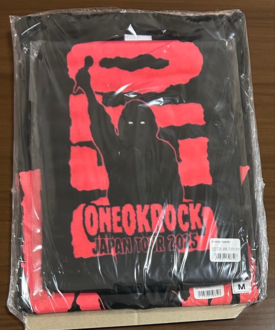 ONE OK ROCK 2025 Tシャツ M & マフラータオル 新品未開封