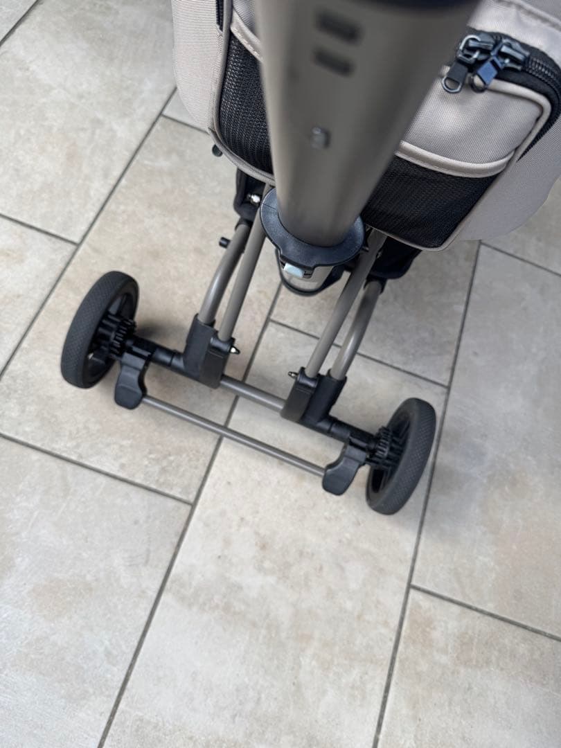 【もーこ】AIRBUGGY WIZ X ペットカート ヴィンテージカーキー