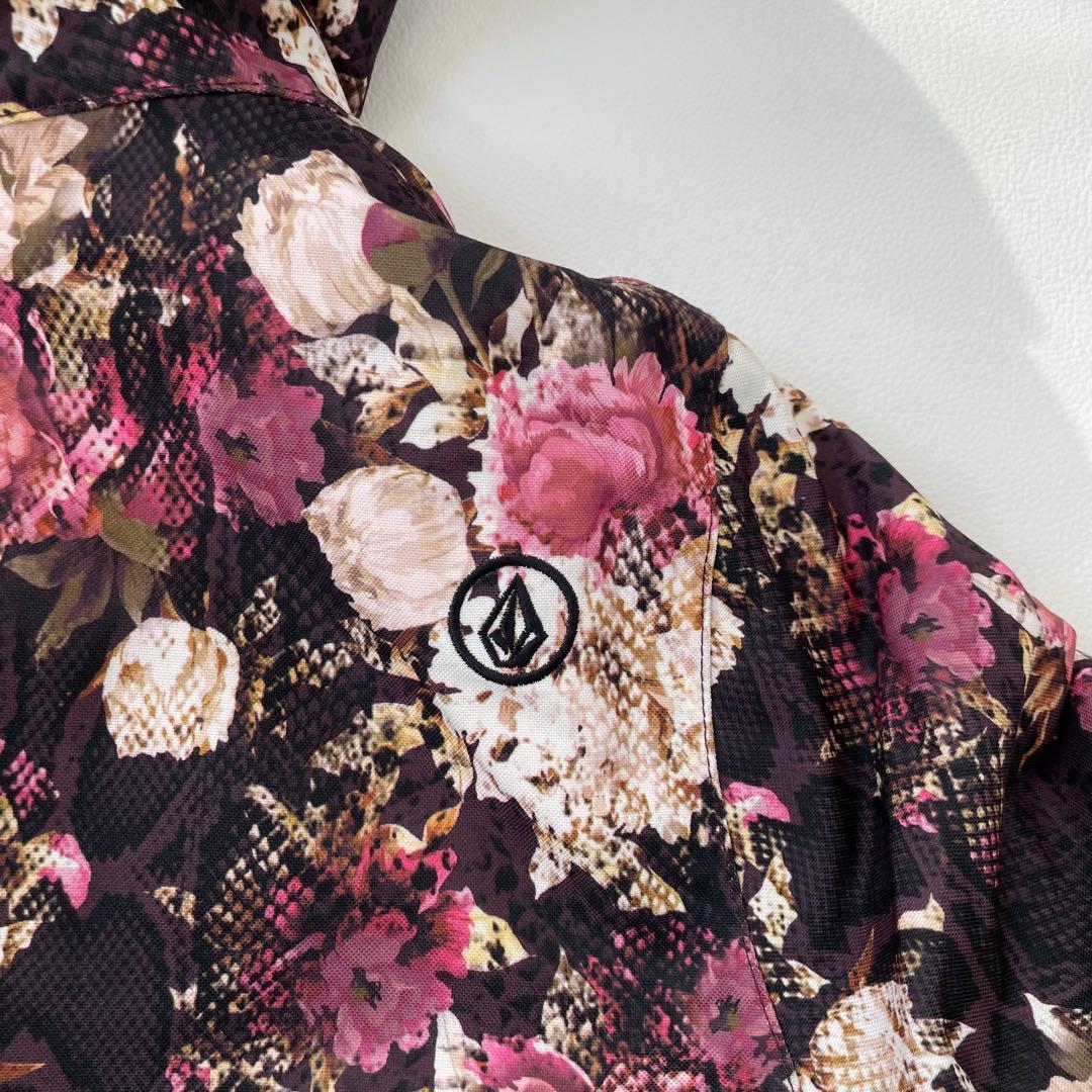 4459【美品】ボルコム ジャケット スノボウェア レディース 花柄 耐水性