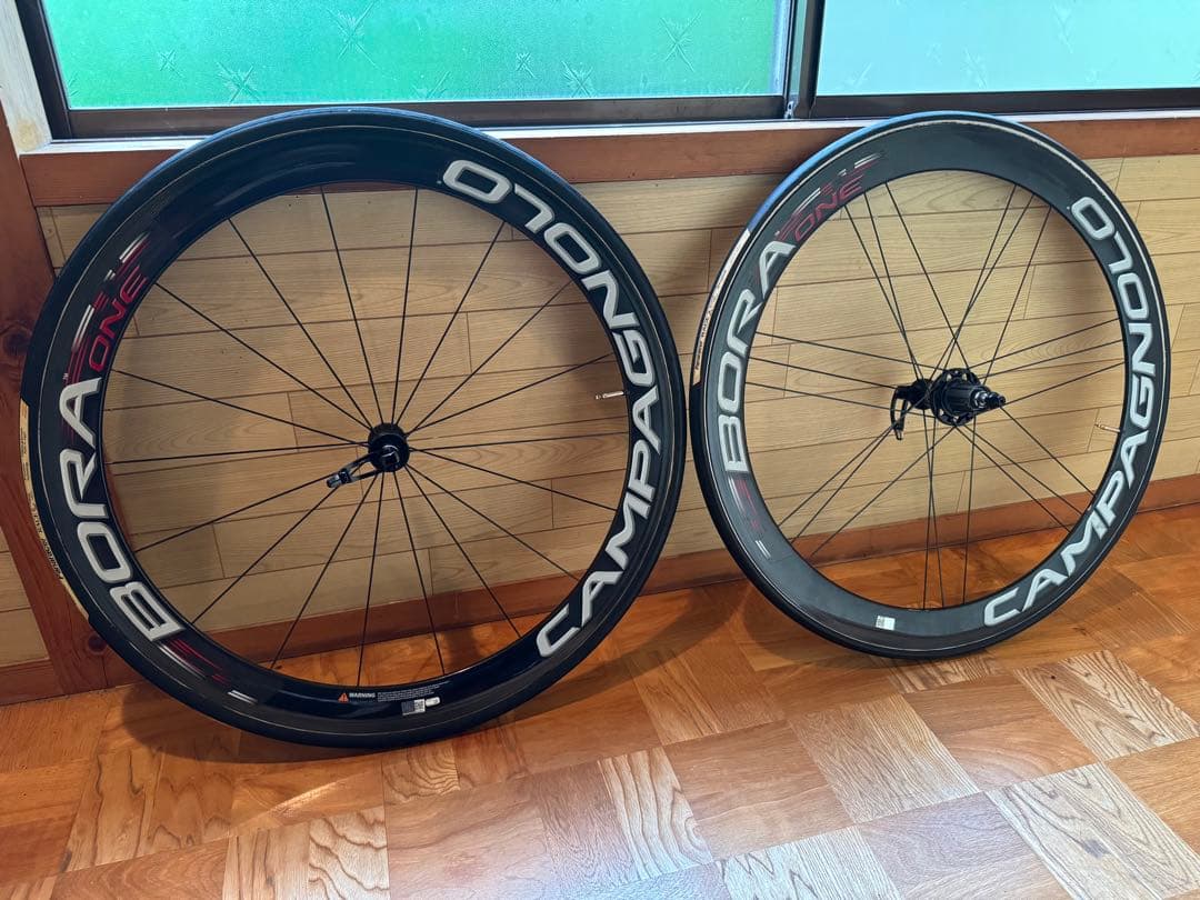 れれれ。Campagnolo BORA ONE チューブラーホイールセット