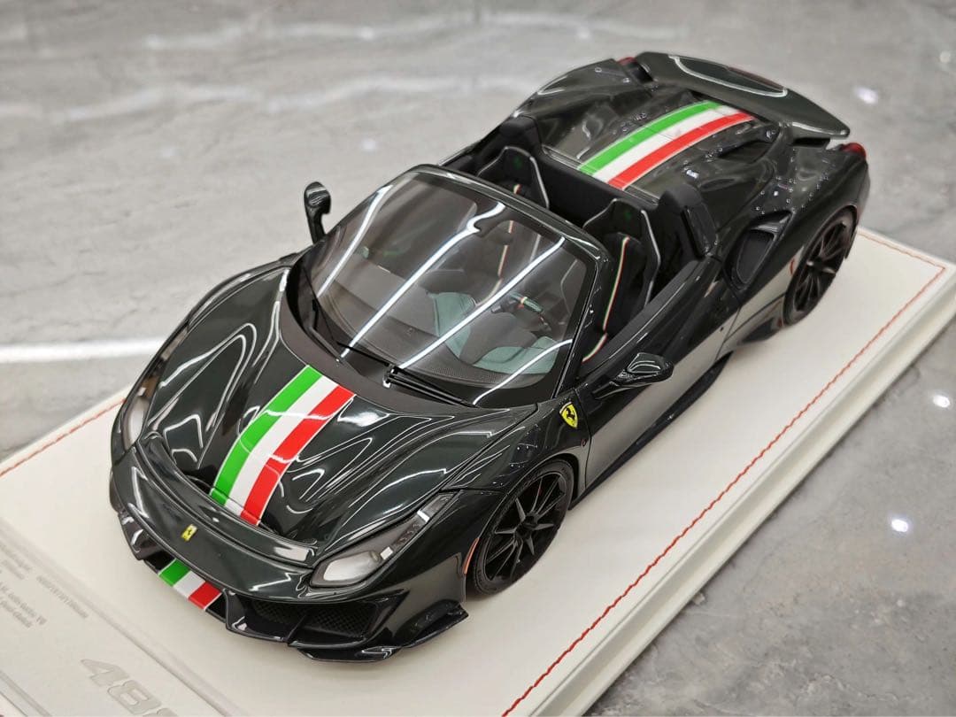 希少 DM モデル 1/18 フェラーリ 488 ピスタ ミニカー 限定30台