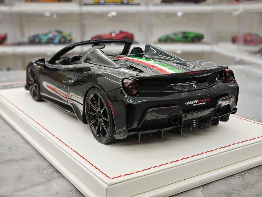 希少 DM モデル 1/18 フェラーリ 488 ピスタ ミニカー 限定30台