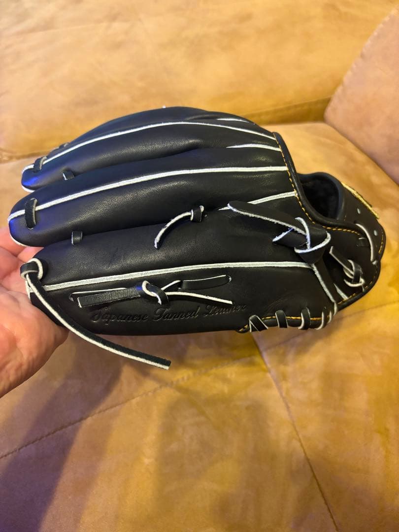 【新品】ゼット プロステイタス 軟式グローブ ブラック 二塁手・遊撃手用