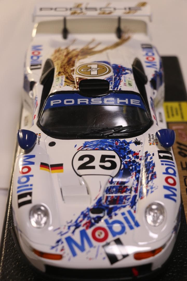 貴重　ANSON RACING製 ポルシェ９１１ＧＴ１　１／１８　中古品
