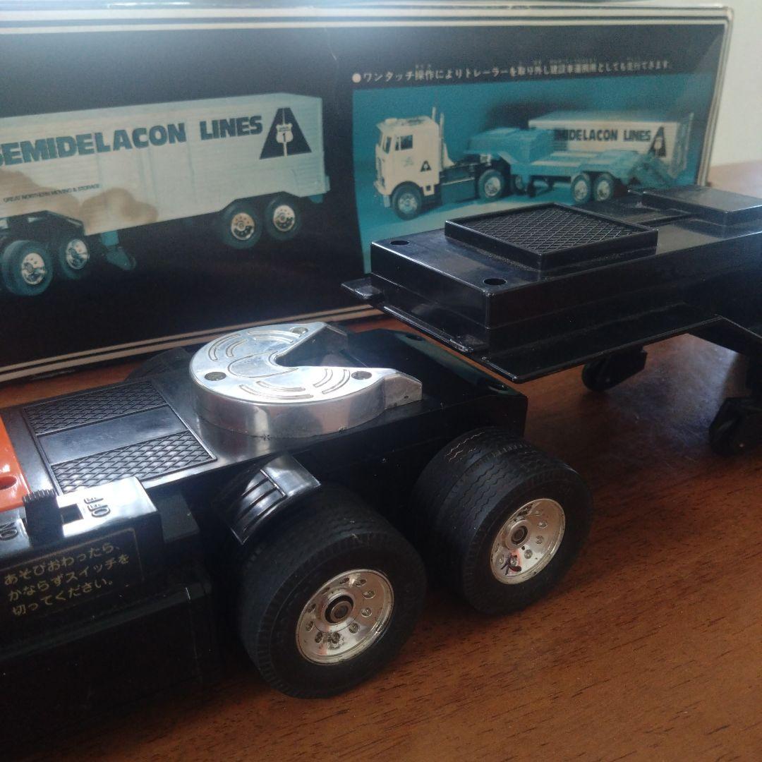 45年前のラジコントレーラー