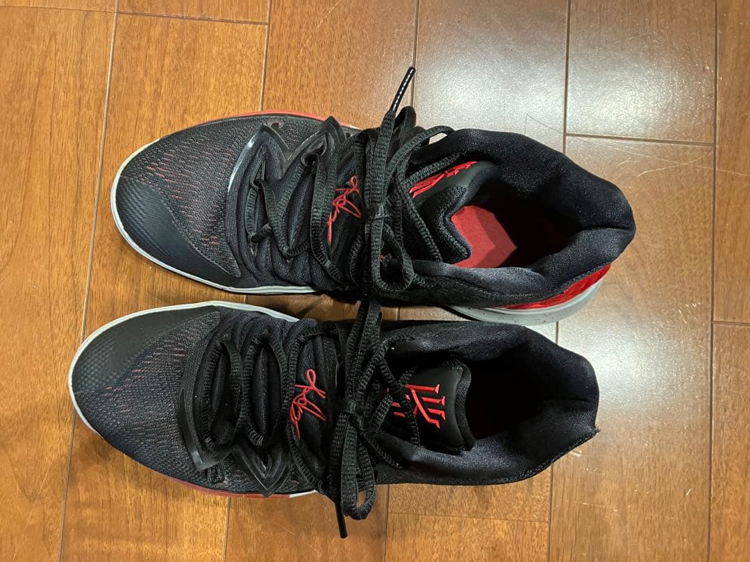 【NIKE】Kyrie 5 ブラック/レッド