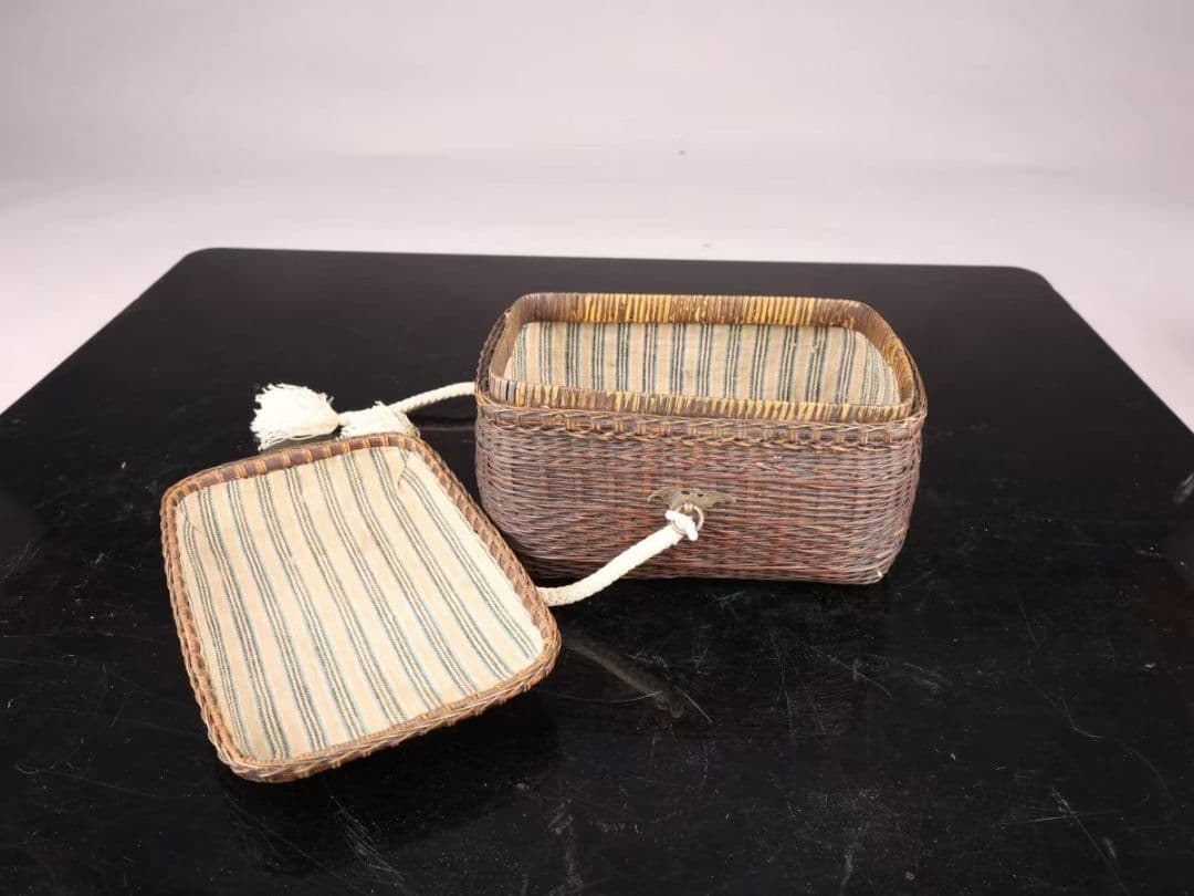A118 竹編茶箱 竹細工 籐編縁 茶道具 高11㎝ 幅17×11㎝ 箱付